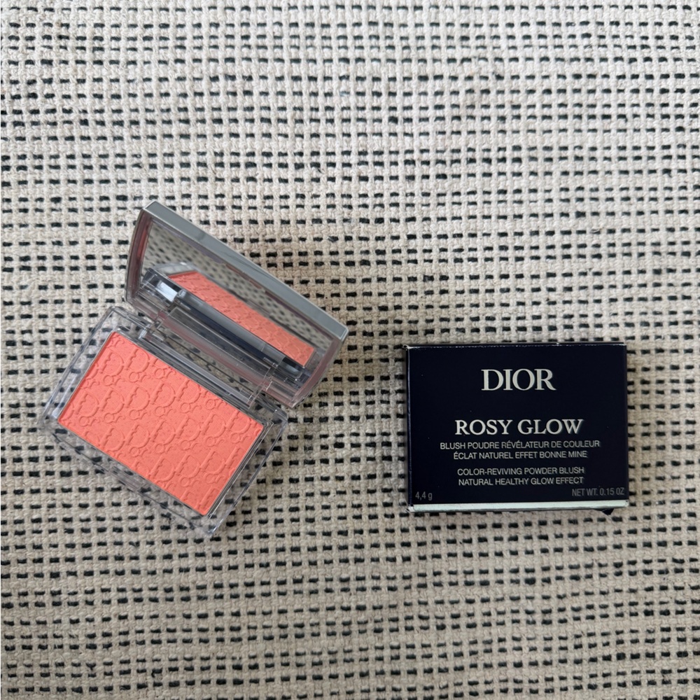 Dior Rosy Glow Powder Blush Coral 004